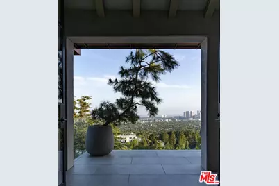 9360 Readcrest Dr, Beverly Hills, CA 90210 - Photo 9