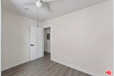 1311 W Martin Luther King Jr Blvd, Los Angeles, CA 90037 - Photo 9