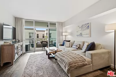 13700 Marina Pointe Dr #519, Marina del Rey, CA 90292 - Photo 3
