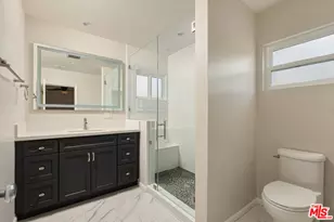 14212 Leadwell St, Van Nuys, CA 91405 - Photo 17
