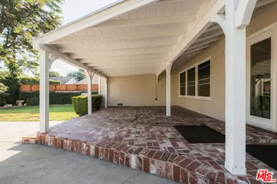 14212 Leadwell St, Van Nuys, CA 91405 - Photo 31