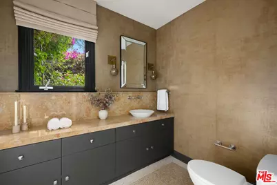 13574 D'Este Dr, Pacific Palisades, CA 90272 - Photo 29