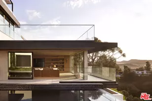 10850 Portofino Pl, Los Angeles, CA 90077 - Photo 33