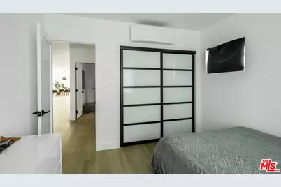 2319 S Cloverdale Ave, Los Angeles, CA 90016 - Photo 17