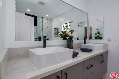 20326 Alerion Pl, Los Angeles, CA 91364 - Photo 23