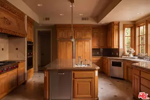 3829 Hayvenhurst Dr, Los Angeles, CA 91436 - Photo 9
