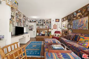 10461 Wilkins Ave, Los Angeles, CA 90024 - Photo 11