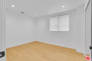 8637 Orchard Ave, Los Angeles, CA 90044 - Photo 35