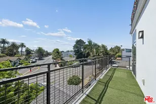 1317 Cabrillo Ave, Los Angeles, CA 90291 - Photo 23