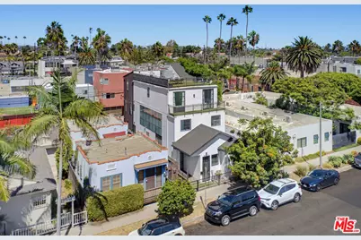 1317 Cabrillo Ave, Los Angeles, CA 90291 - Photo 29