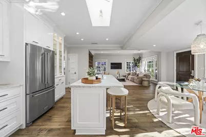 606 N Martel Ave, Los Angeles, CA 90036 - Photo 9