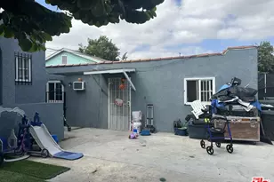 822 E 84th Pl, Los Angeles, CA 90001 - Photo 11