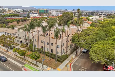 1757 17th St, Santa Monica, CA 90404 - Photo 1