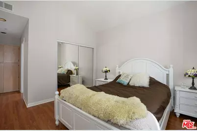 10630 Eastborne Ave #306, Los Angeles, CA 90024 - Photo 29