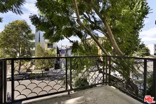 10630 Eastborne Ave, Los Angeles, CA 90024 - Photo 17