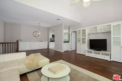 10630 Eastborne Ave #306, Los Angeles, CA 90024 - Photo 5