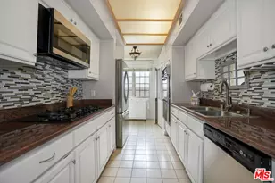 10630 Eastborne Ave, Los Angeles, CA 90024 - Photo 15