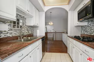 10630 Eastborne Ave, Los Angeles, CA 90024 - Photo 15