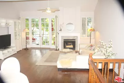 10630 Eastborne Ave #306, Los Angeles, CA 90024 - Photo 11