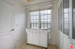 10630 Eastborne Ave, Los Angeles, CA 90024 - Photo 15