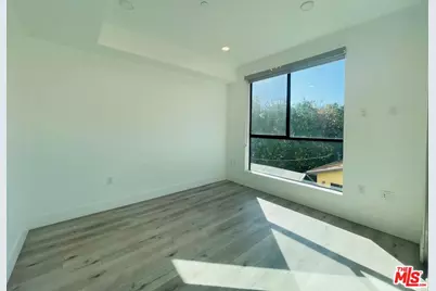14612 Calvert St #201, Van Nuys, CA 91411 - Photo 15
