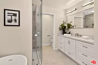 3470 Cabrillo Blvd, Los Angeles, CA 90066 - Photo 27