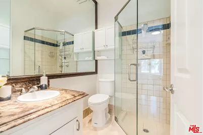 2204 The Terrace, Los Angeles, CA 90049 - Photo 31