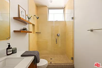 1076 Palms Blvd, Venice, CA 90291 - Photo 27