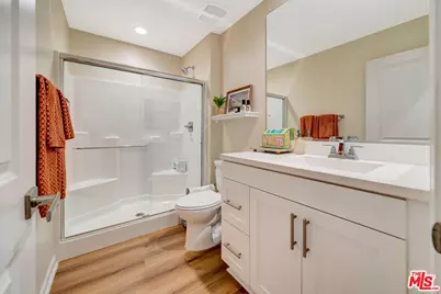 25151 Golden Maple Dr, Santa Clarita, CA 91387 - Photo 21