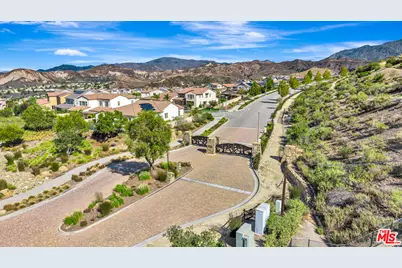 25151 Golden Maple Dr, Santa Clarita, CA 91387 - Photo 75