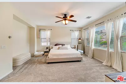 25151 Golden Maple Dr, Santa Clarita, CA 91387 - Photo 25
