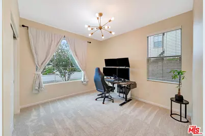 25151 Golden Maple Dr, Santa Clarita, CA 91387 - Photo 19