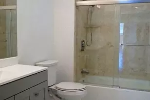 1029 S Hobart Blvd, Los Angeles, CA 90006 - Photo 15