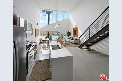 803 Wilcox Ave #10, Los Angeles, CA 90038 - Photo 3