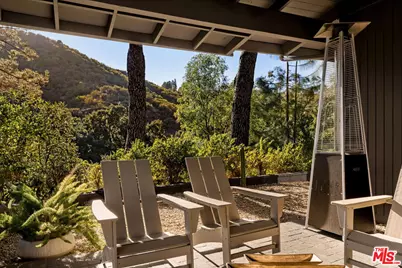 24647 Mulholland Hwy, Calabasas, CA 91302 - Photo 9