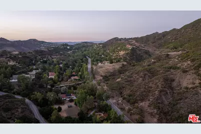 24647 Mulholland Hwy, Calabasas, CA 91302 - Photo 65