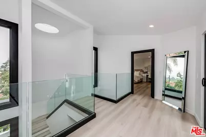 4961 Marmol Dr, Los Angeles, CA 91364 - Photo 43