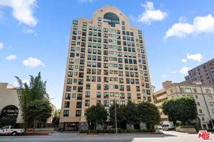 10520 Wilshire Blvd, Los Angeles, CA 90024 - Photo 21