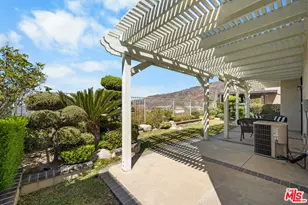 11071 Tamberly Ln, Los Angeles, CA 91042 - Photo 51