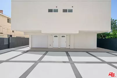 636 W 76th St, Los Angeles, CA 90044 - Photo 19
