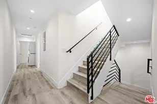 636 W 76th St, Los Angeles, CA 90044 - Photo 25