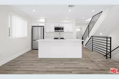 636 W 76th St, Los Angeles, CA 90044 - Photo 35