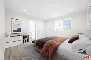 636 W 76th St, Los Angeles, CA 90044 - Photo 31