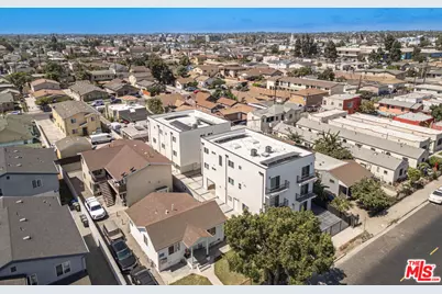 636 W 76th St, Los Angeles, CA 90044 - Photo 45