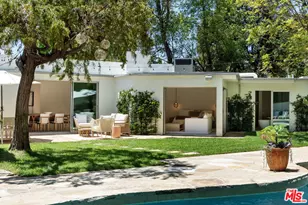 9451 Hidden Valley Pl, Beverly Hills, CA 90210 - Photo 17