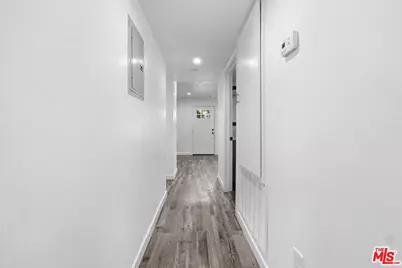 4150 S Normandie Ave, Los Angeles, CA 90037 - Photo 17