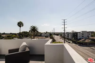 4916 S Centinela Ave, Los Angeles, CA 90066 - Photo 37