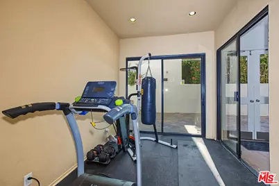 839 Larrabee St #2, West Hollywood, CA 90069 - Photo 29