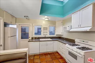 1286 S Cloverdale Ave, Los Angeles, CA 90019 - Photo 35
