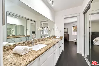 200 S La Fayette Park Pl #2, Los Angeles, CA 90057 - Photo 31